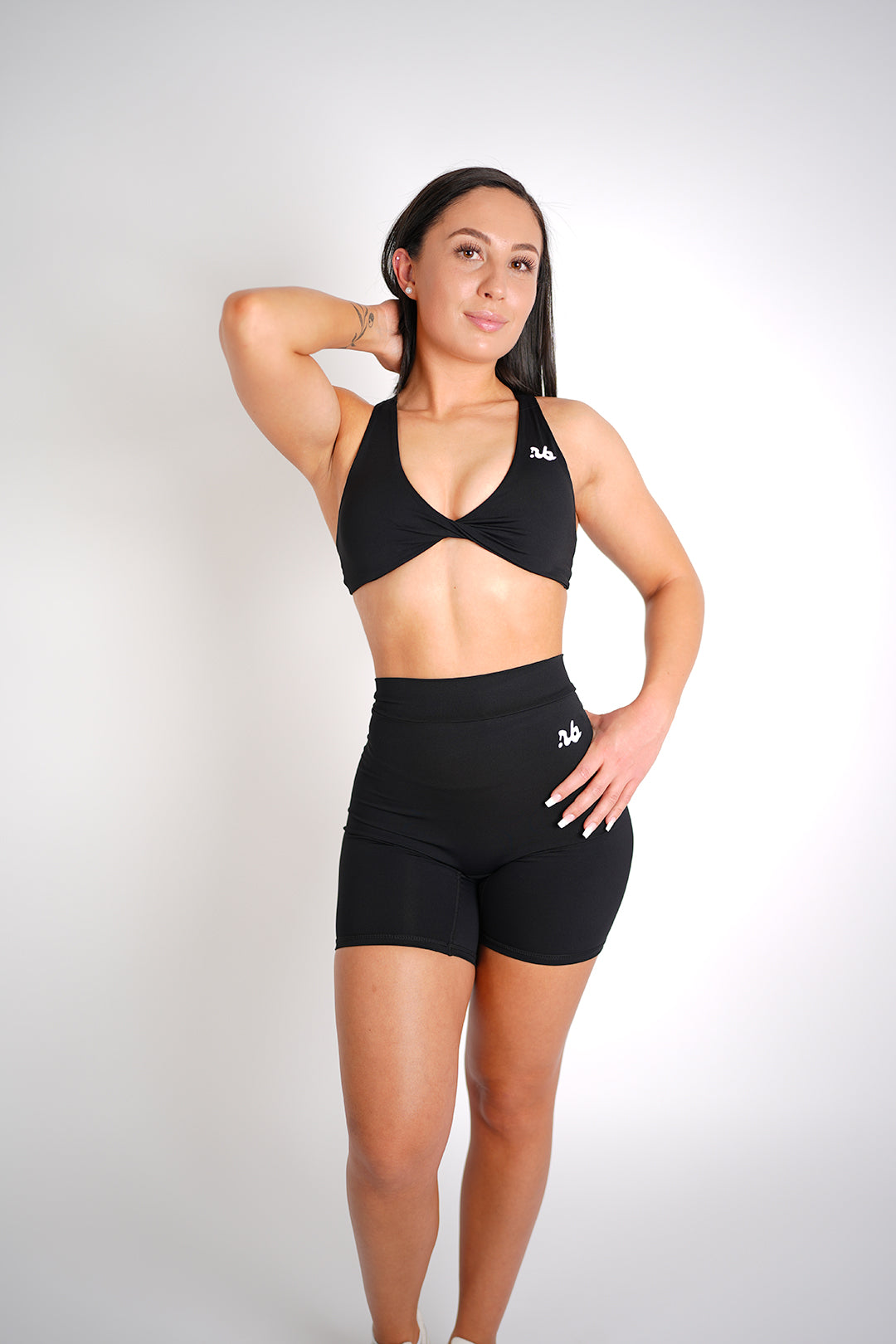 Glamour Cross Sport-BH Black von vorne