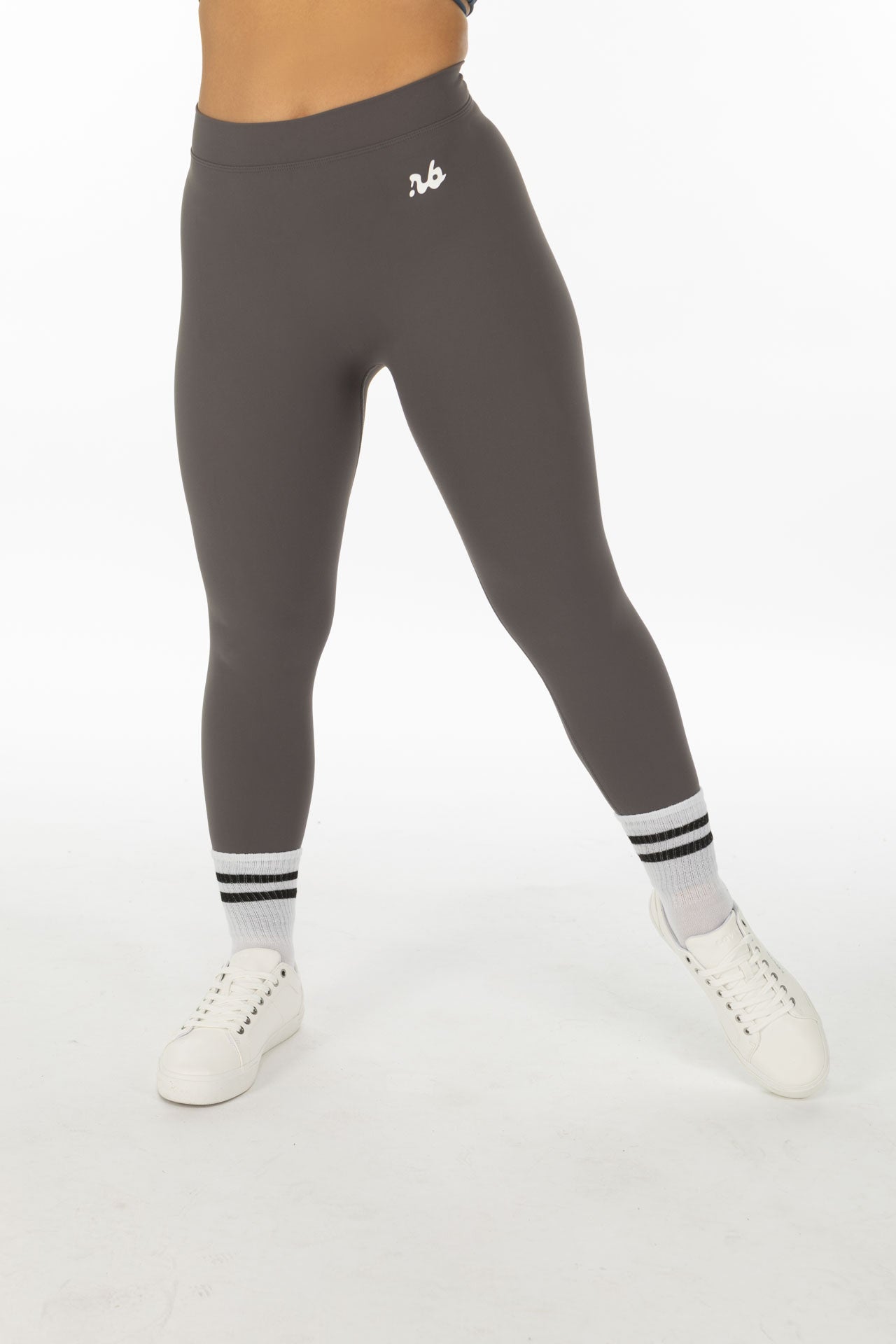 graue Samba Scrunch Leggings von vorne