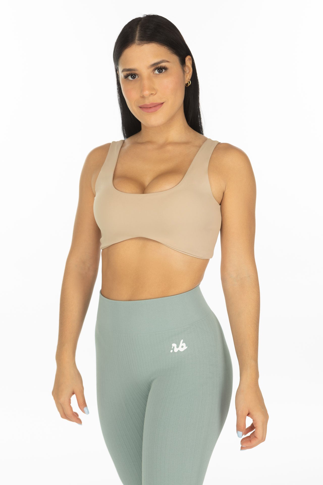 Beiger Aloha Sport-BH von vorne mit Leggingss